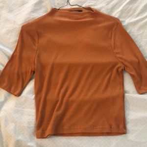 Slight crop 3 quarter sleeves